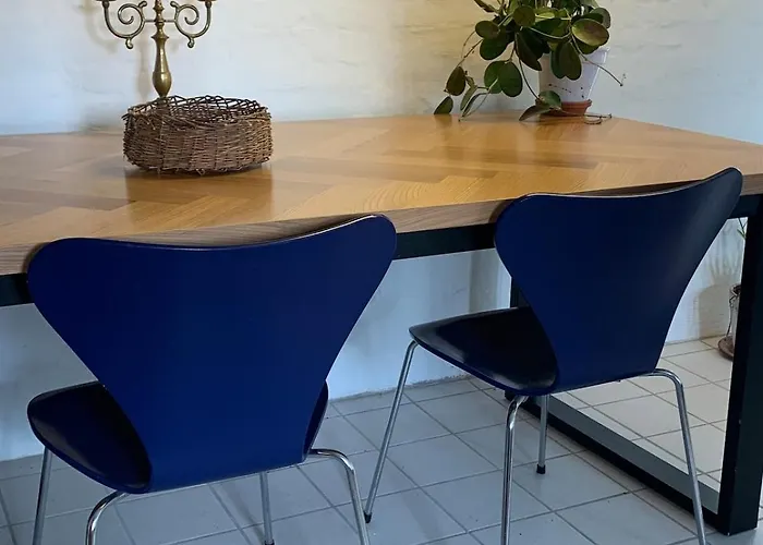 Appartamento Lovely Bright Basement With Tea Kitchen Århus